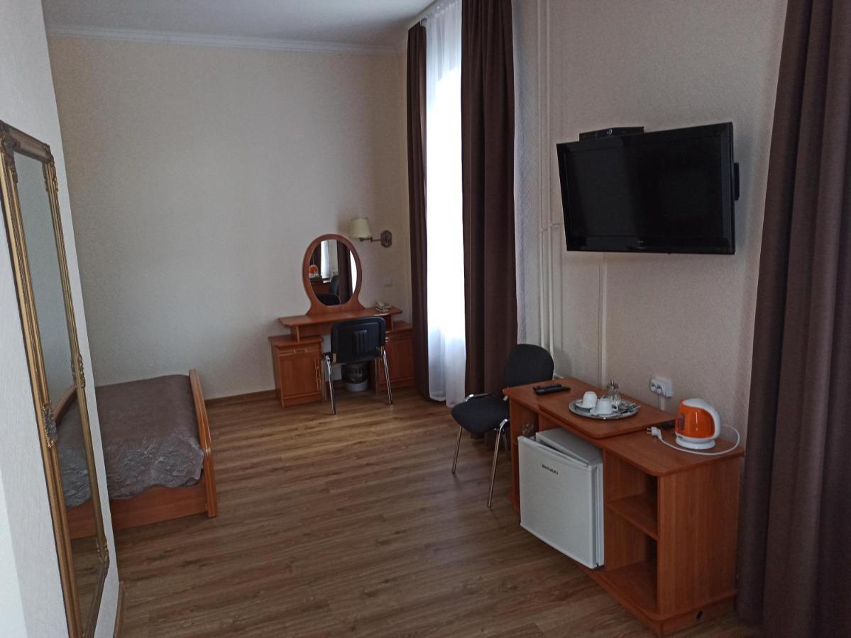 Central Hotel Narwa Zewnętrze zdjęcie