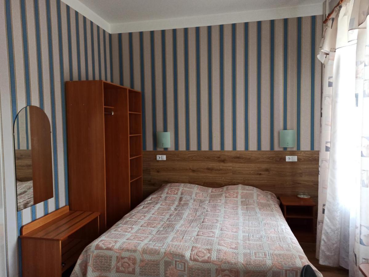 Central Hotel Narwa Zewnętrze zdjęcie